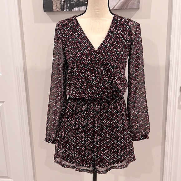 NWOT Express Romper - Picture 2 of 8